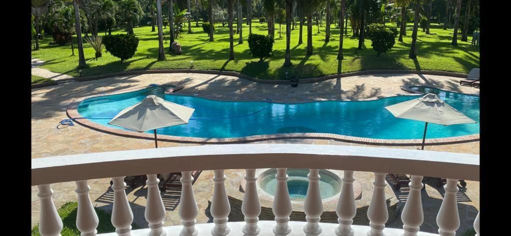Sunset Villa Boutique Resort Diani Beach Esterno foto