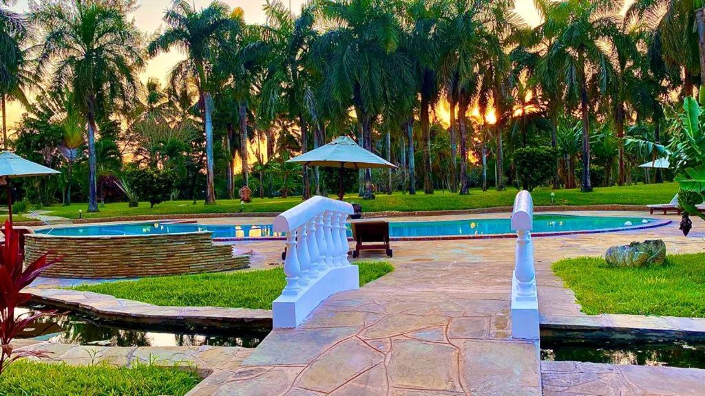 Sunset Villa Boutique Resort Diani Beach Esterno foto