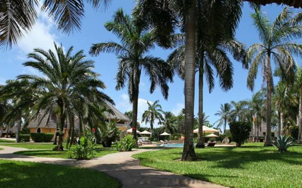 Sunset Villa Boutique Resort Diani Beach Esterno foto