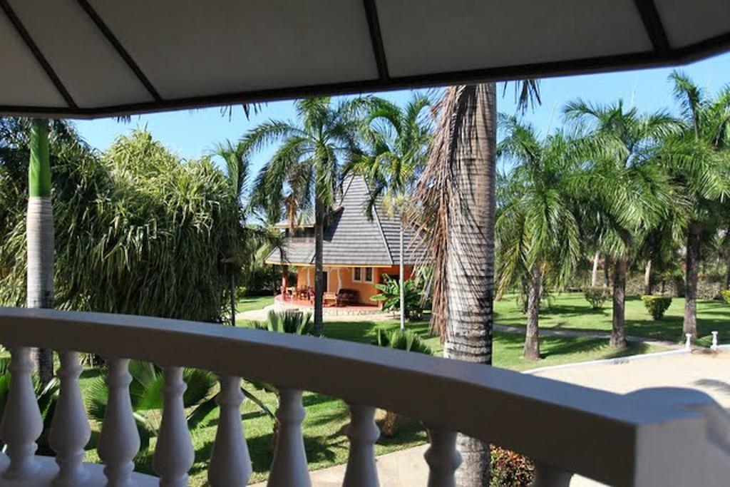Sunset Villa Boutique Resort Diani Beach Esterno foto