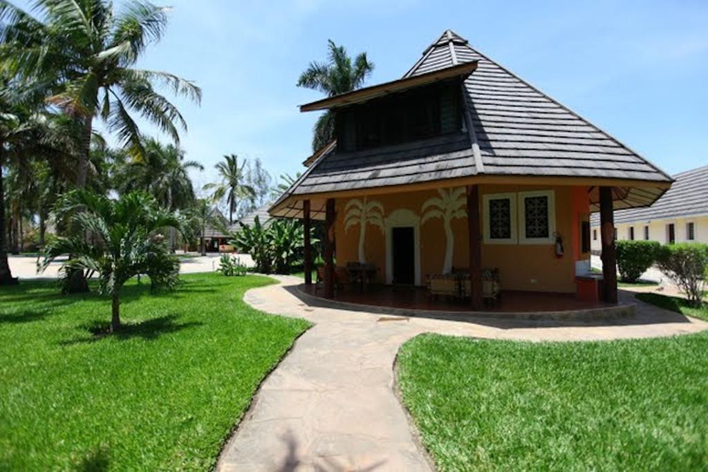 Sunset Villa Boutique Resort Diani Beach Esterno foto
